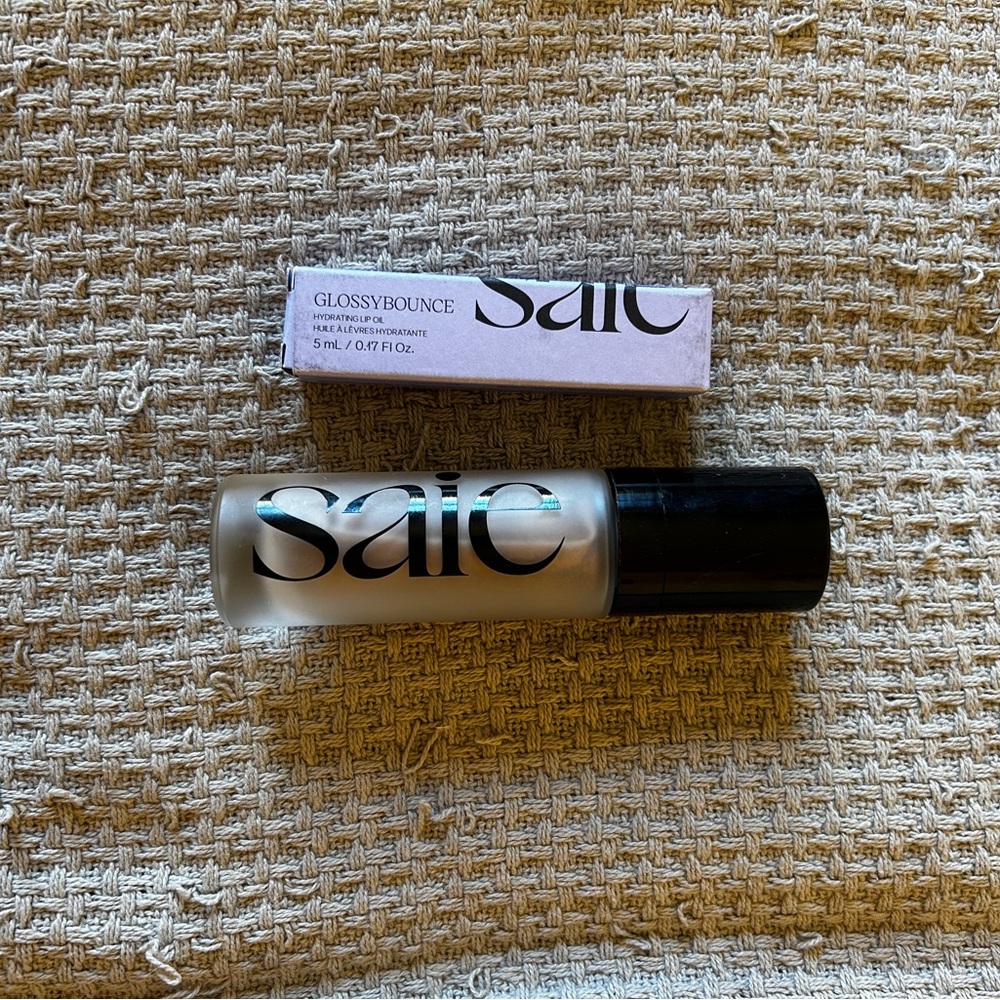 Saie Glowy Super Gel and Glossy Bounce Duo